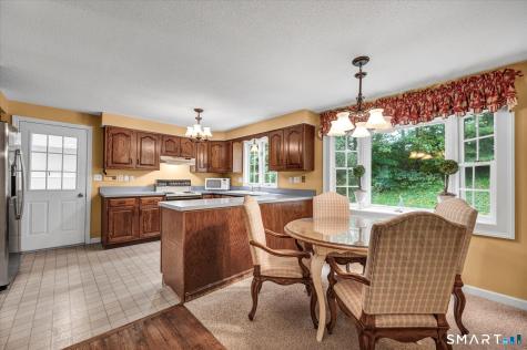 25 Briarwood Lane Wallingford CT 06492