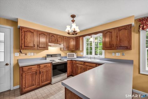 25 Briarwood Lane Wallingford CT 06492