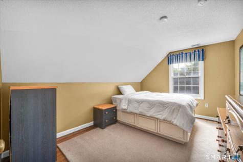 25 Briarwood Lane Wallingford CT 06492