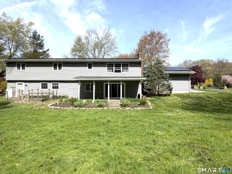 9 Delno Drive Danbury CT 06811