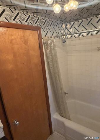 21 Athol Place Hamden CT 06517