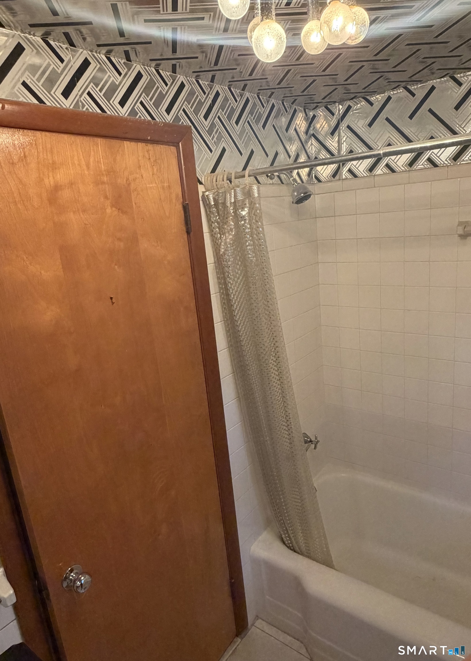 21 Athol Place Hamden CT 06517