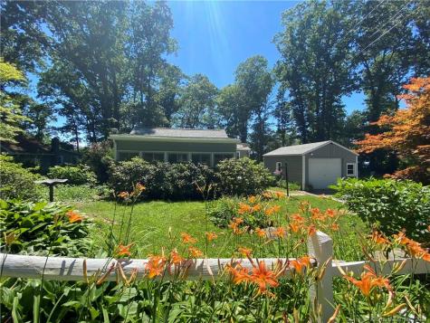 61 Pine Trail Danbury CT 06811