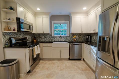 23 Oakwood Drive Ledyard CT 06335