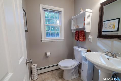 23 Oakwood Drive Ledyard CT 06335