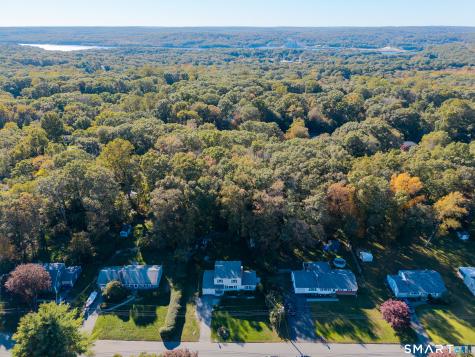 23 Oakwood Drive Ledyard CT 06335