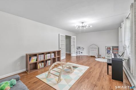 20 Westminster Court Milford CT 06461