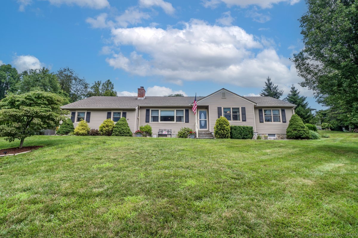 25 Laurel Drive Brookfield CT 06804