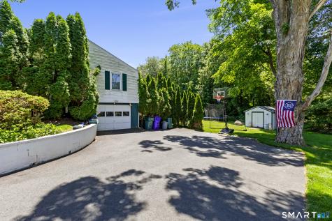 16 Westview Drive Bethel CT 06801
