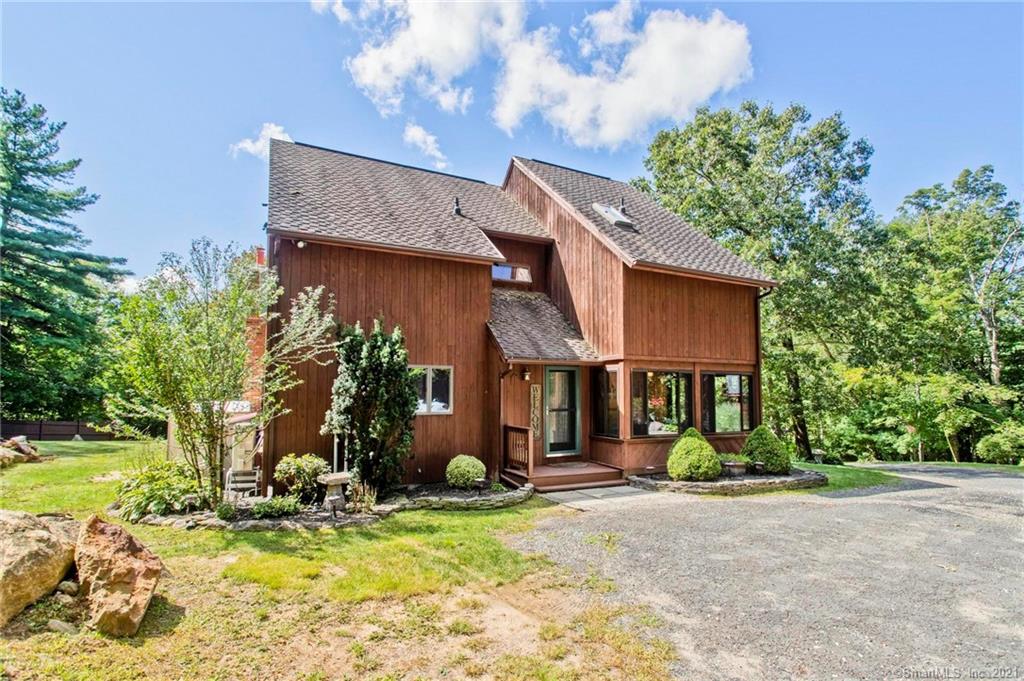 33 Sizer Drive Wales MA 01081