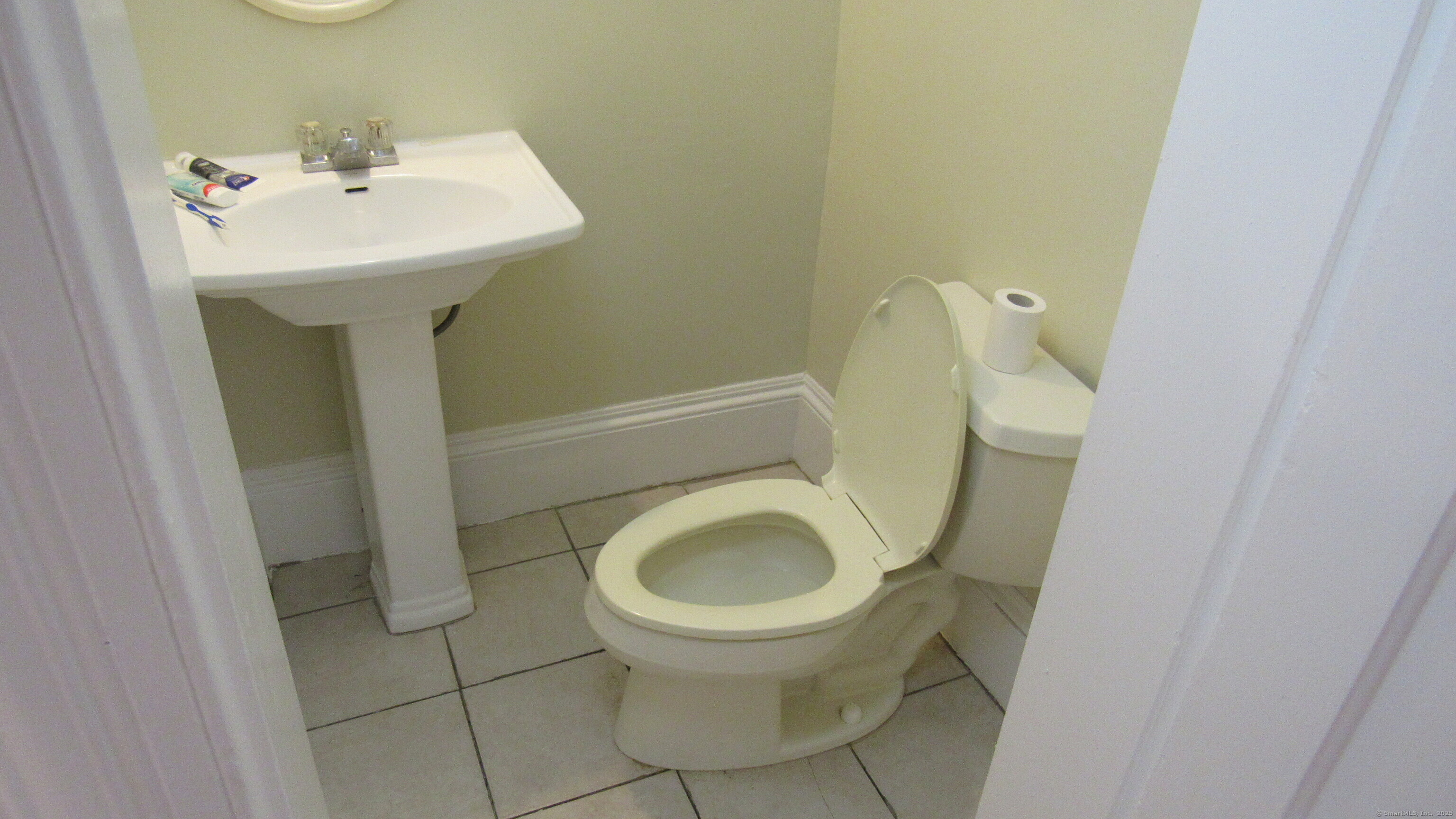 604 William Street Bridgeport CT 06608