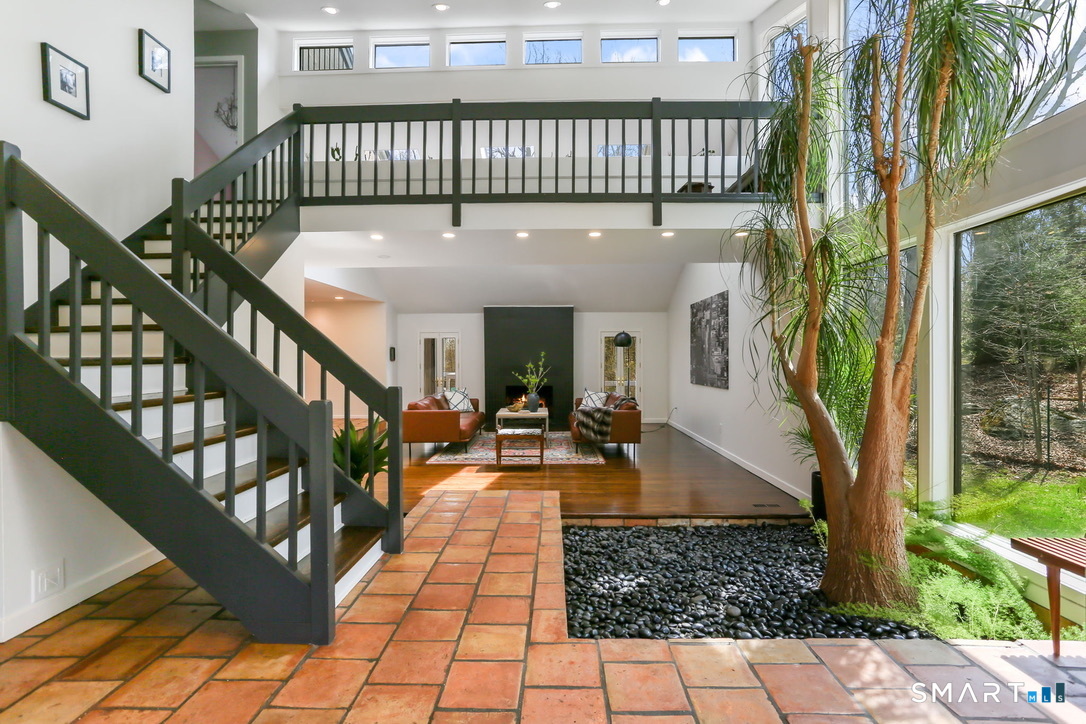 14 White Oak Lane Weston CT 06883
