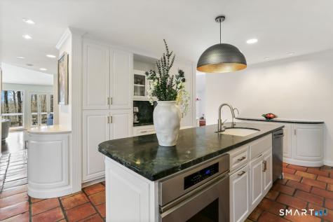14 White Oak Lane Weston CT 06883