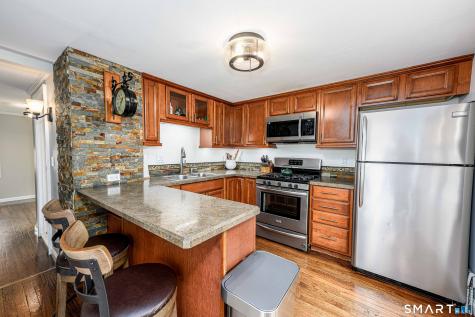 73 Clark Avenue East Haven CT 06512