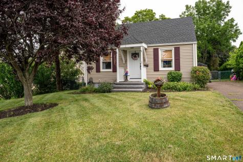 73 Clark Avenue East Haven CT 06512