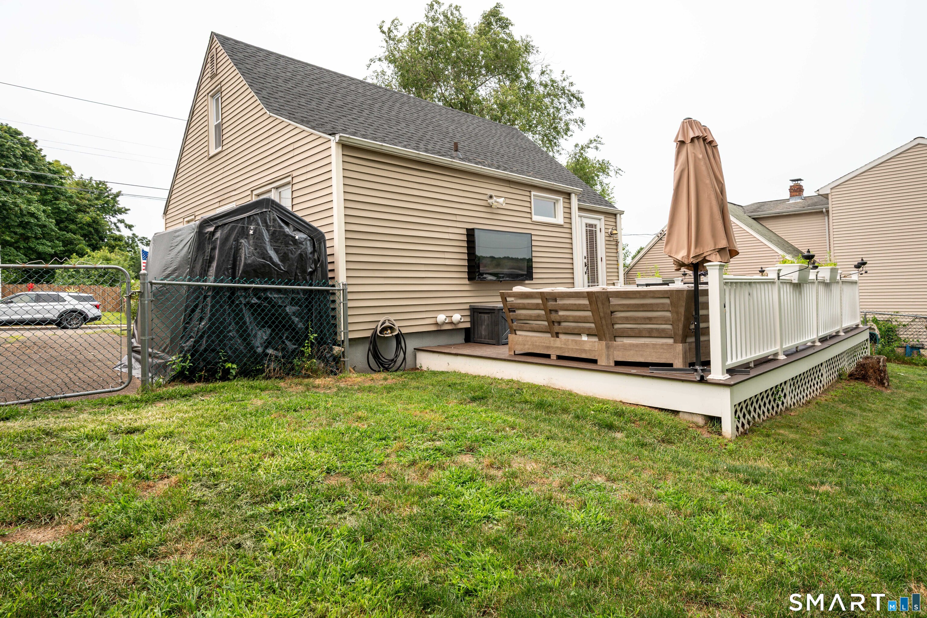 73 Clark Avenue East Haven CT 06512