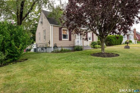 73 Clark Avenue East Haven CT 06512