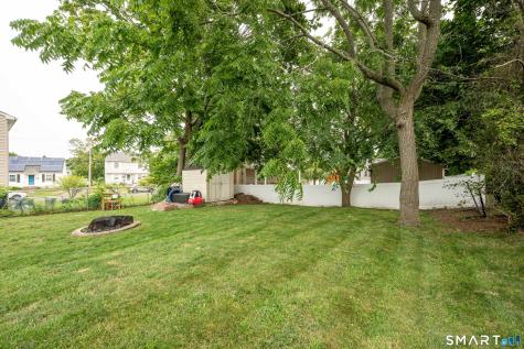 73 Clark Avenue East Haven CT 06512