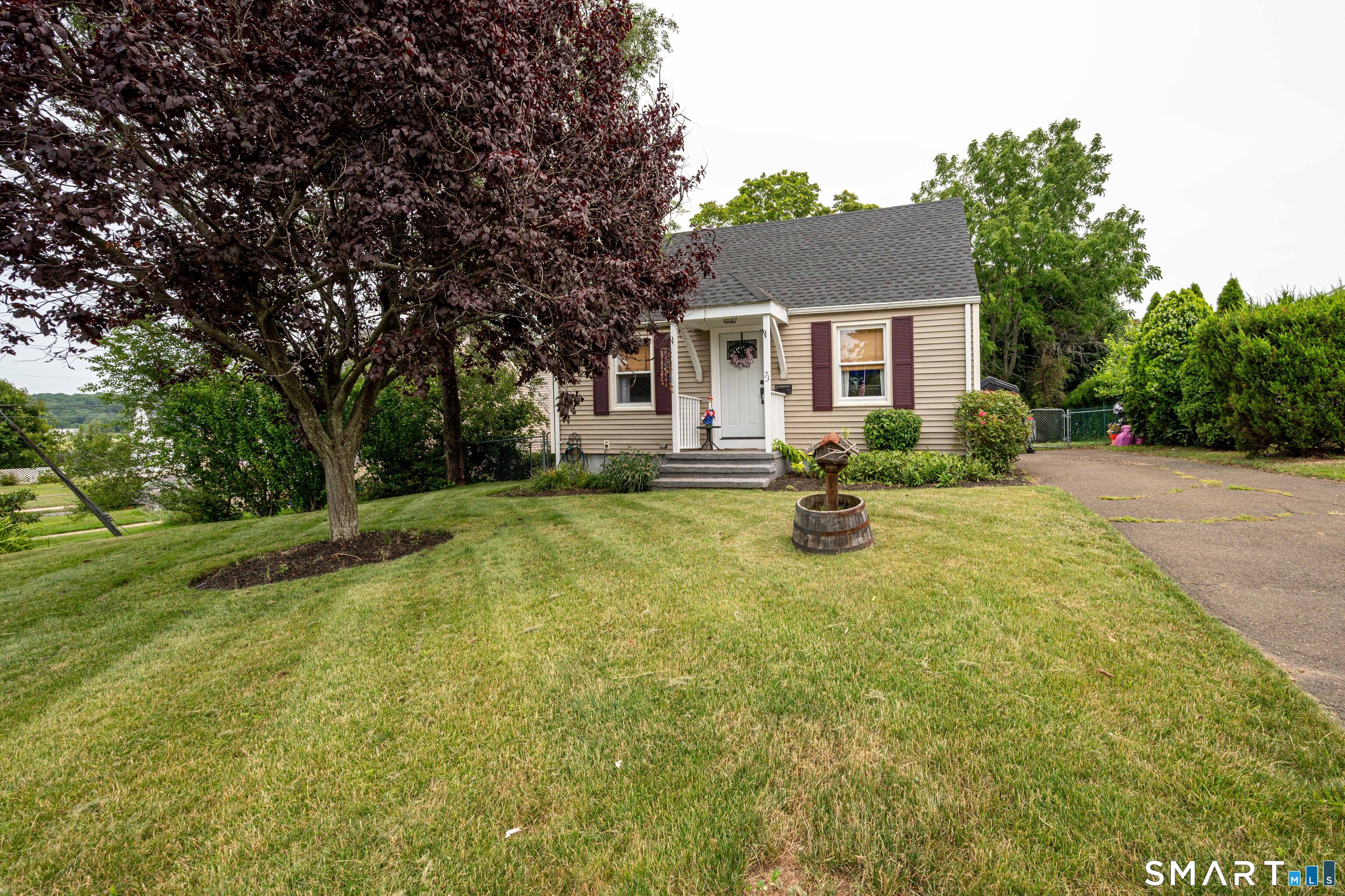 73 Clark Avenue East Haven CT 06512