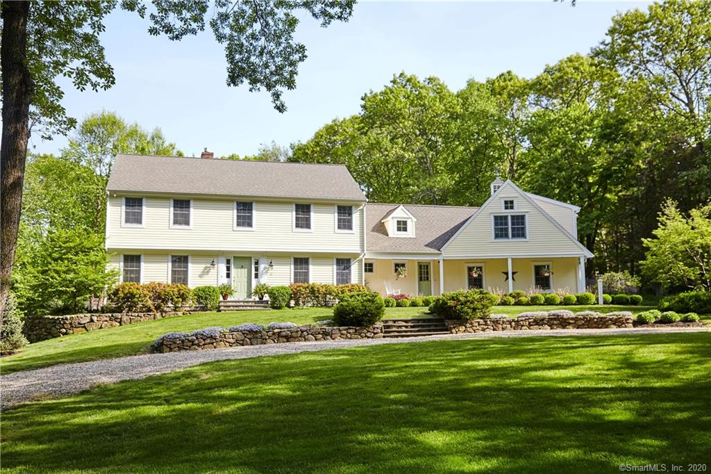 10 Stones Throw Road Easton CT 06612