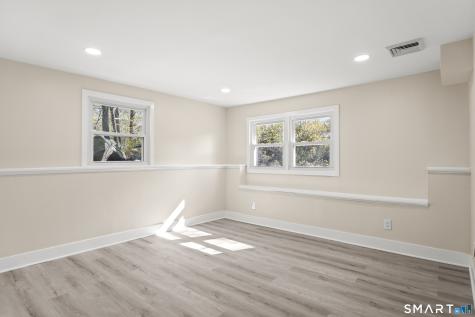 30 Patricia Court Ledyard CT 06335