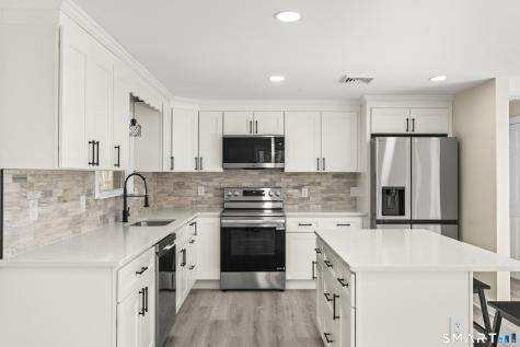 30 Patricia Court Ledyard CT 06335