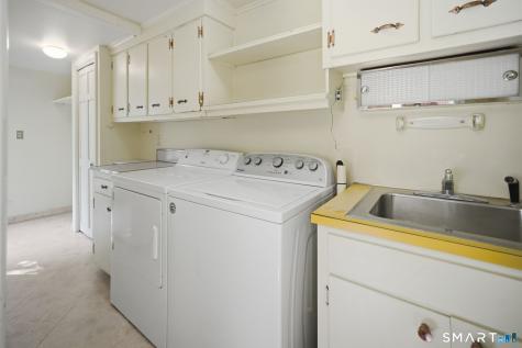 65 Huntington Drive West Hartford CT 06117