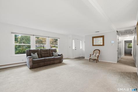 28 Meetinghouse Terrace New Milford CT 06776