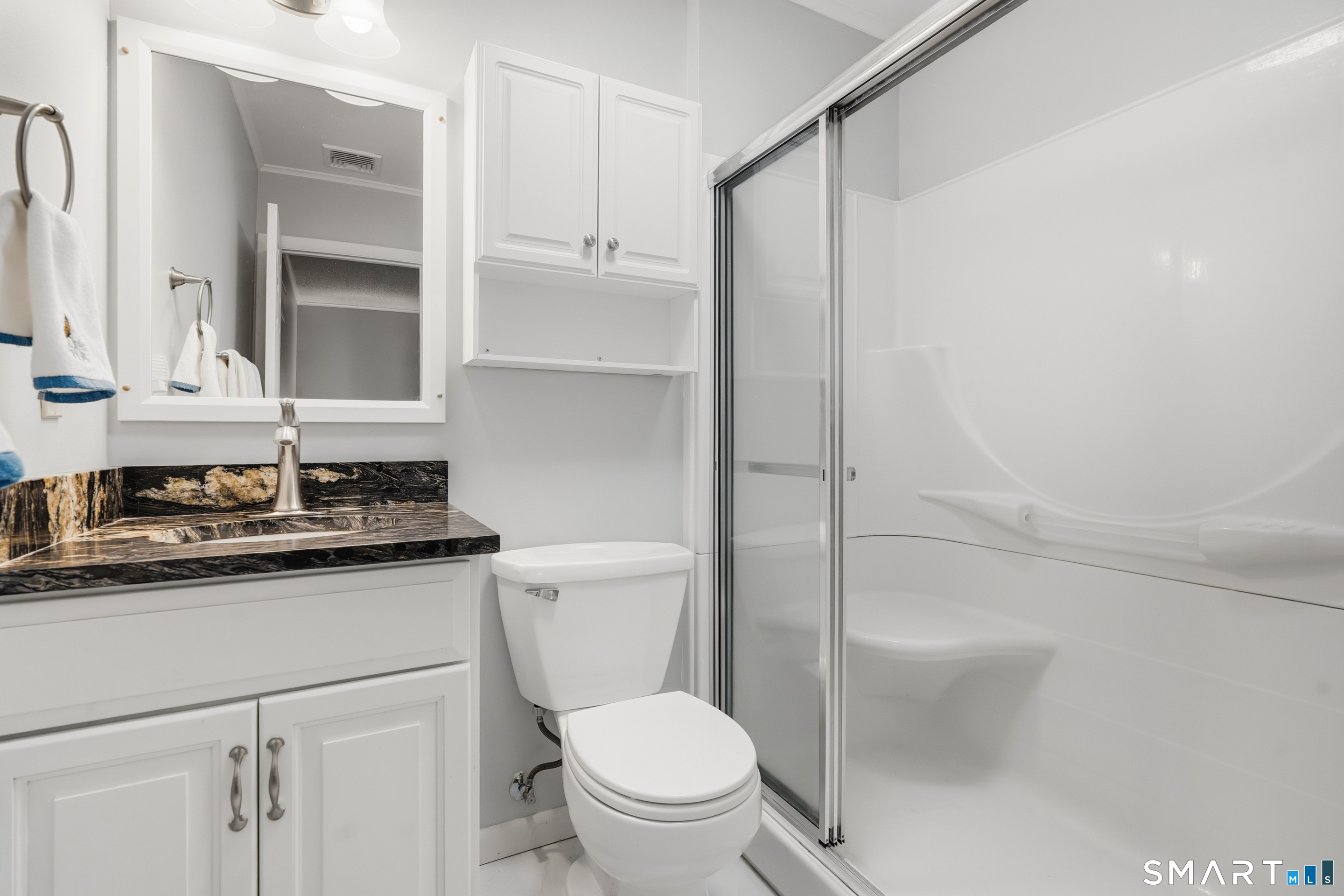 28 Meetinghouse Terrace New Milford CT 06776