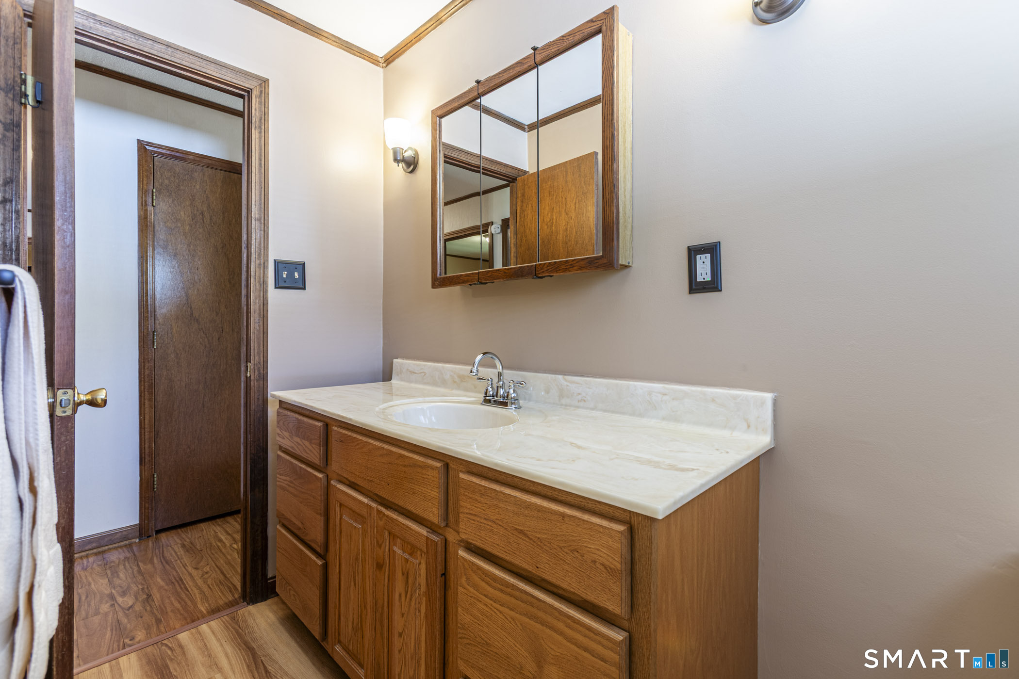 92 Reservoir Road Newington CT 06111