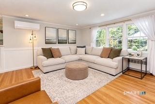 26 Ichabod Road Simsbury CT 06070