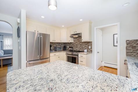 47 Kenwood Road Wethersfield CT 06109