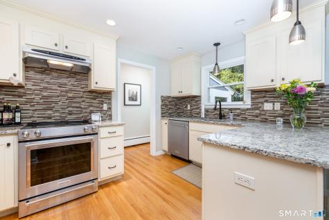 47 Kenwood Road Wethersfield CT 06109