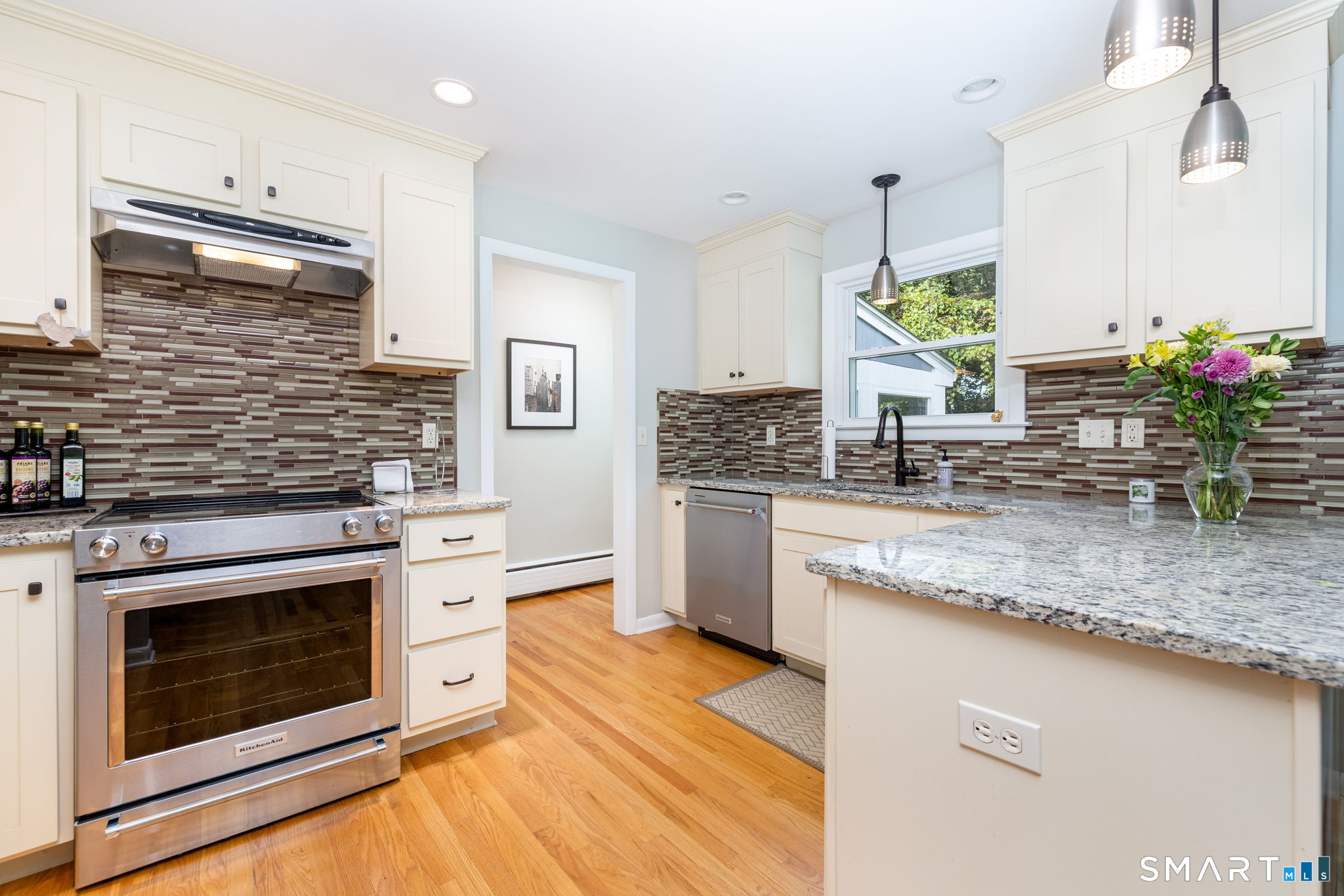 47 Kenwood Road Wethersfield CT 06109