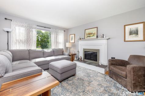 47 Kenwood Road Wethersfield CT 06109
