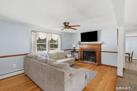 60 Simon Road Enfield CT 06082