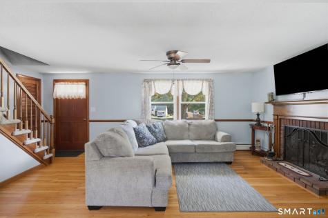60 Simon Road Enfield CT 06082