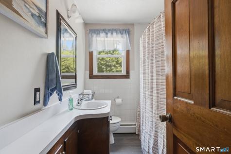 60 Simon Road Enfield CT 06082