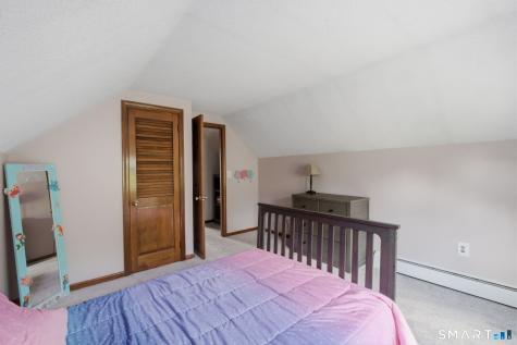 60 Simon Road Enfield CT 06082