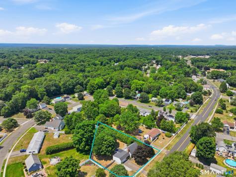 60 Simon Road Enfield CT 06082