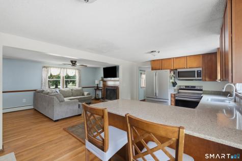 60 Simon Road Enfield CT 06082