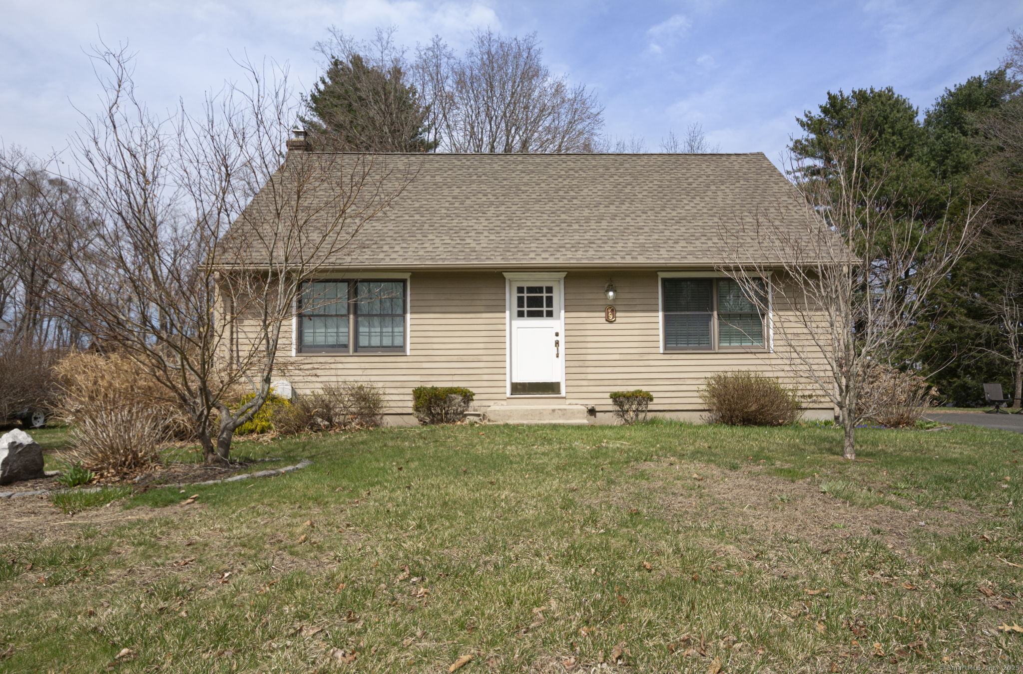 9 Bobolink Lane Enfield CT 06082