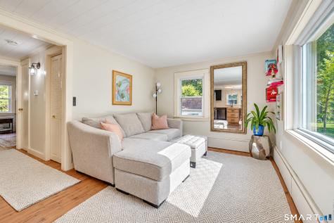 328 North Stonington Road Stonington CT 06378