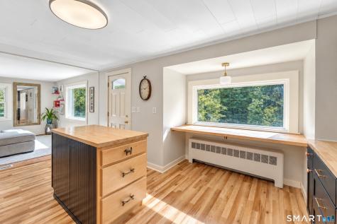 328 North Stonington Road Stonington CT 06378