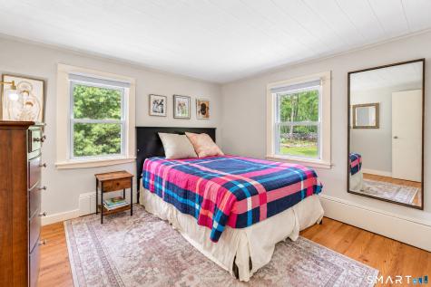 328 North Stonington Road Stonington CT 06378
