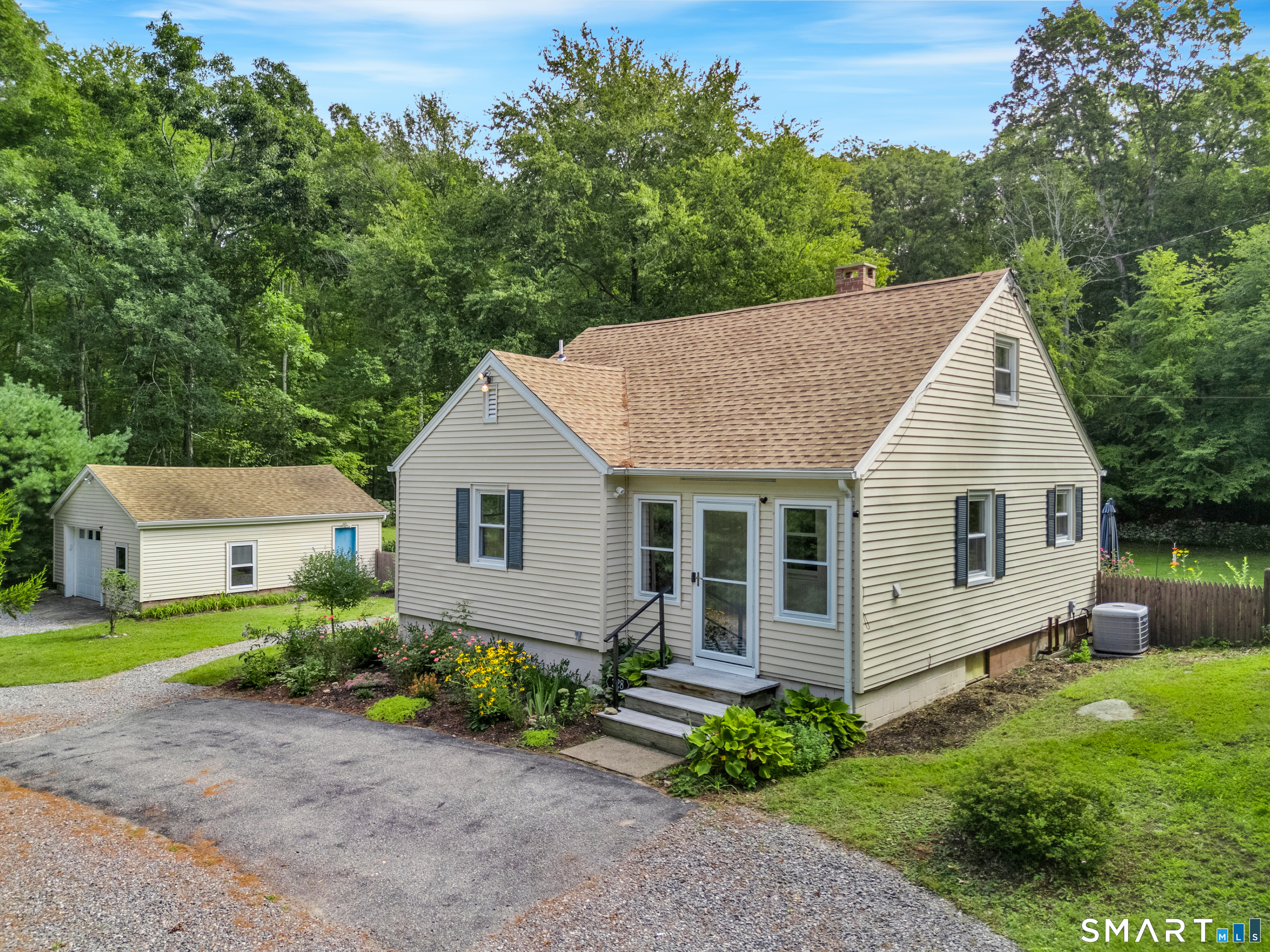 328 North Stonington Road Stonington CT 06378