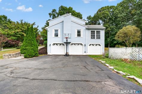 18 Rockridge Terrace Prospect CT 06712