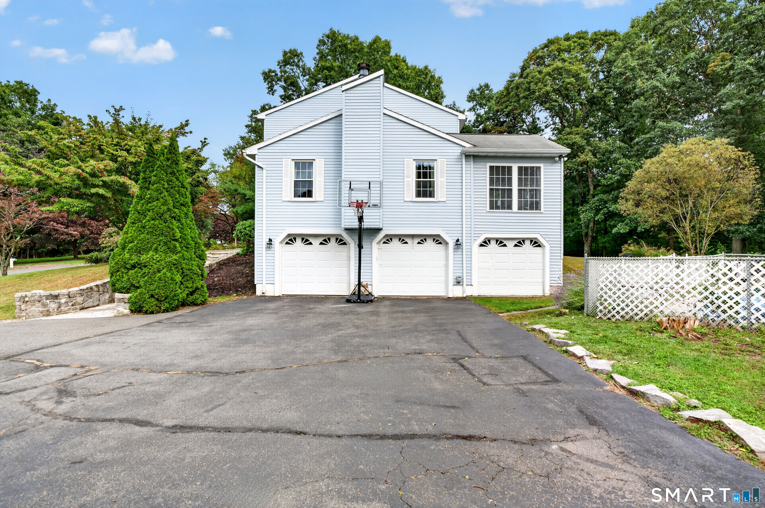 18 Rockridge Terrace Prospect CT 06712