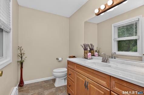 18 Rockridge Terrace Prospect CT 06712
