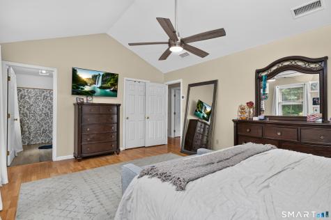 18 Rockridge Terrace Prospect CT 06712